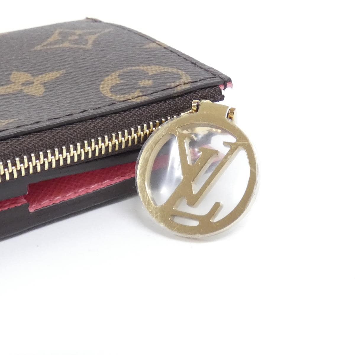 【未使用品】ルイヴィトン　モノグラム　ポルトフォイユ　リサ　Ｍ２５６９２　財布