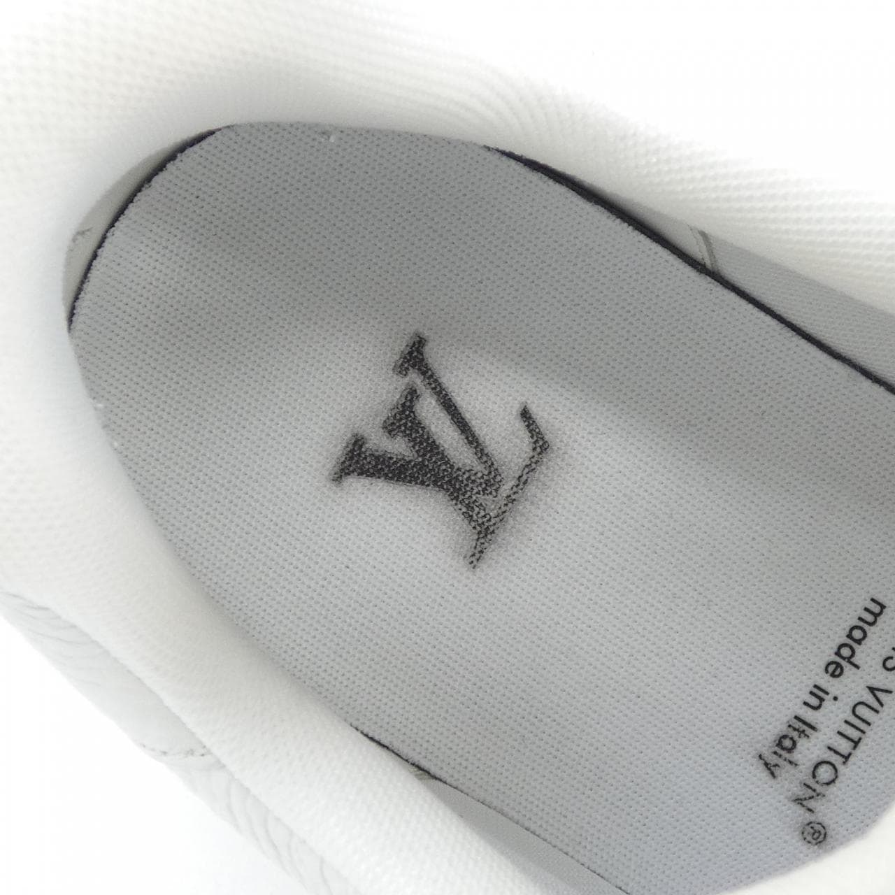 ルイヴィトン LOUIS VUITTON LVトレイナー スタッズ スニーカー