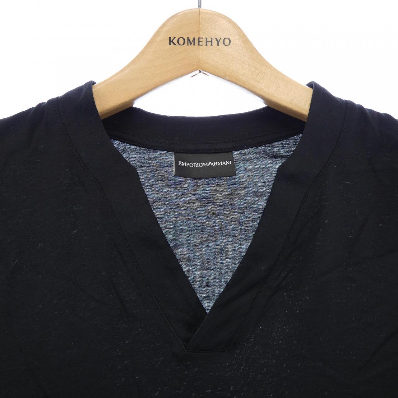 エンポリオアルマーニ EMPORIO ARMANI トップス