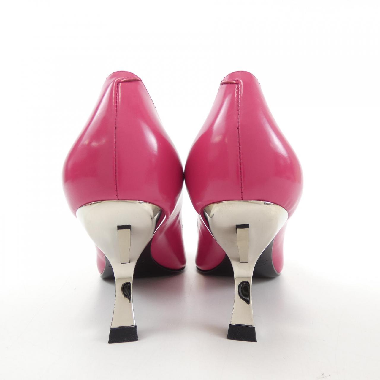 ロジェヴィヴィエ ROGER VIVIER パンプス