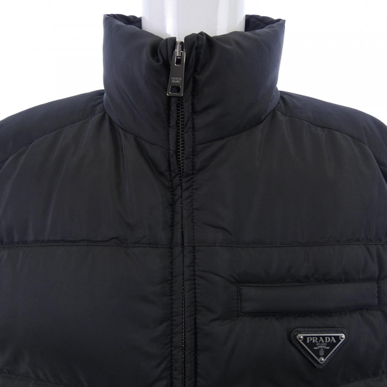 プラダ PRADA トライアングルロゴ SGJ191 R132 1060 ダウンベスト