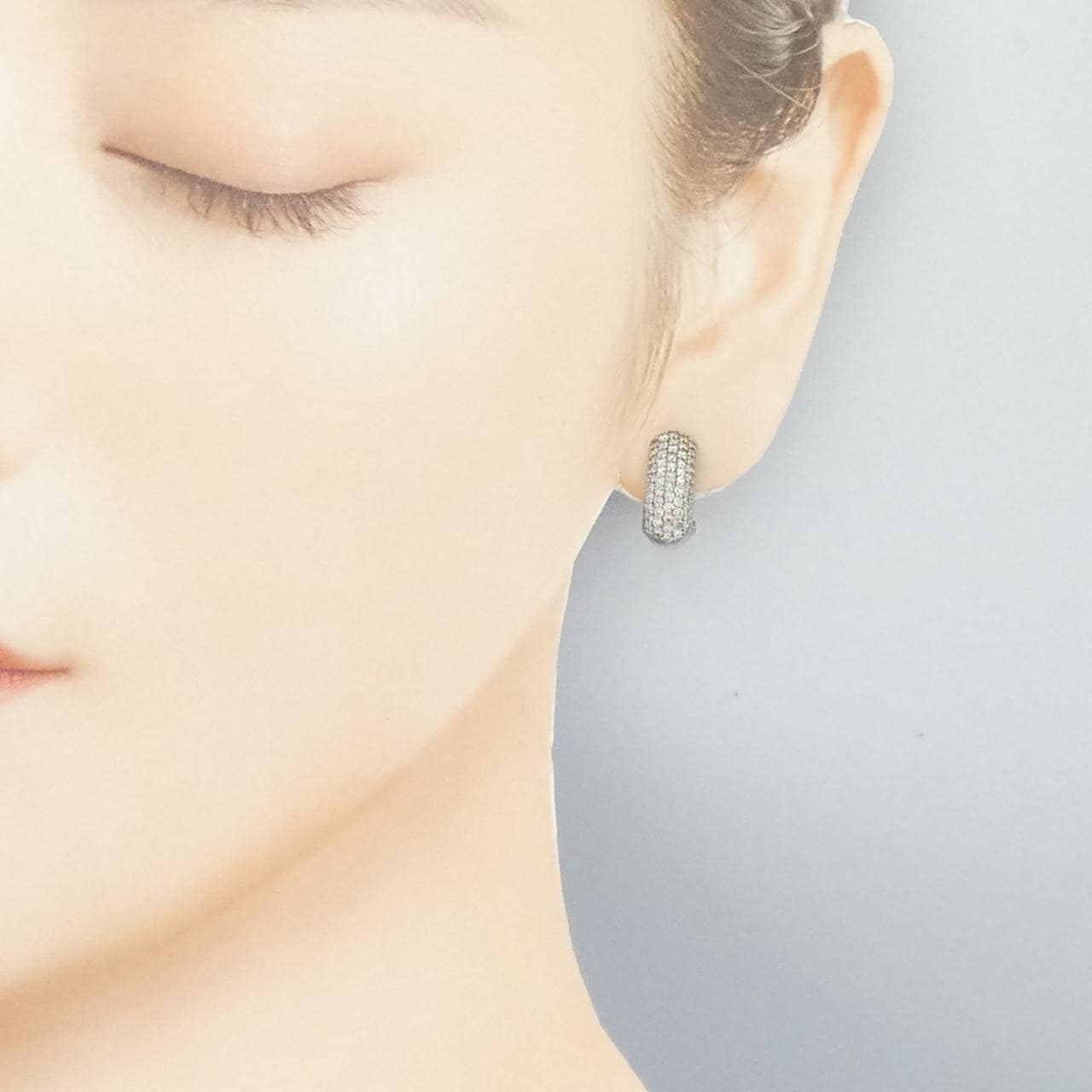 K18WG パヴェ ダイヤモンド ピアス/イヤリング 1.00CT