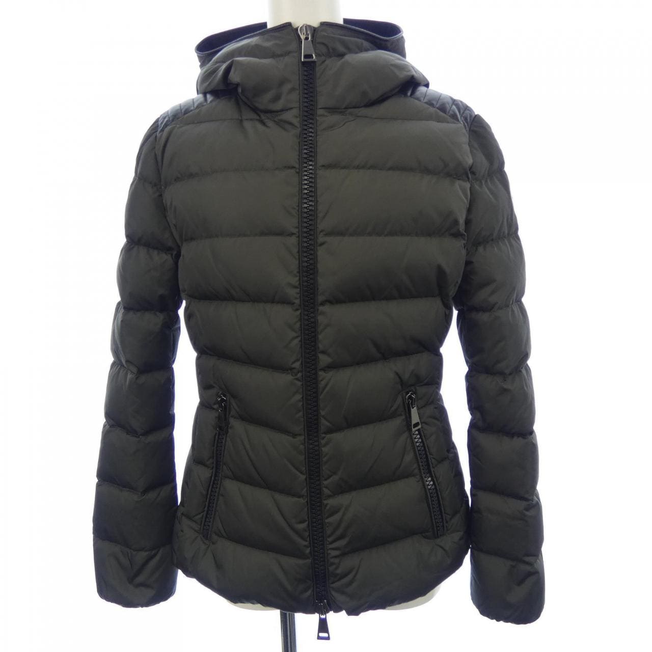 モンクレール MONCLER TETRA ダウンジャケット