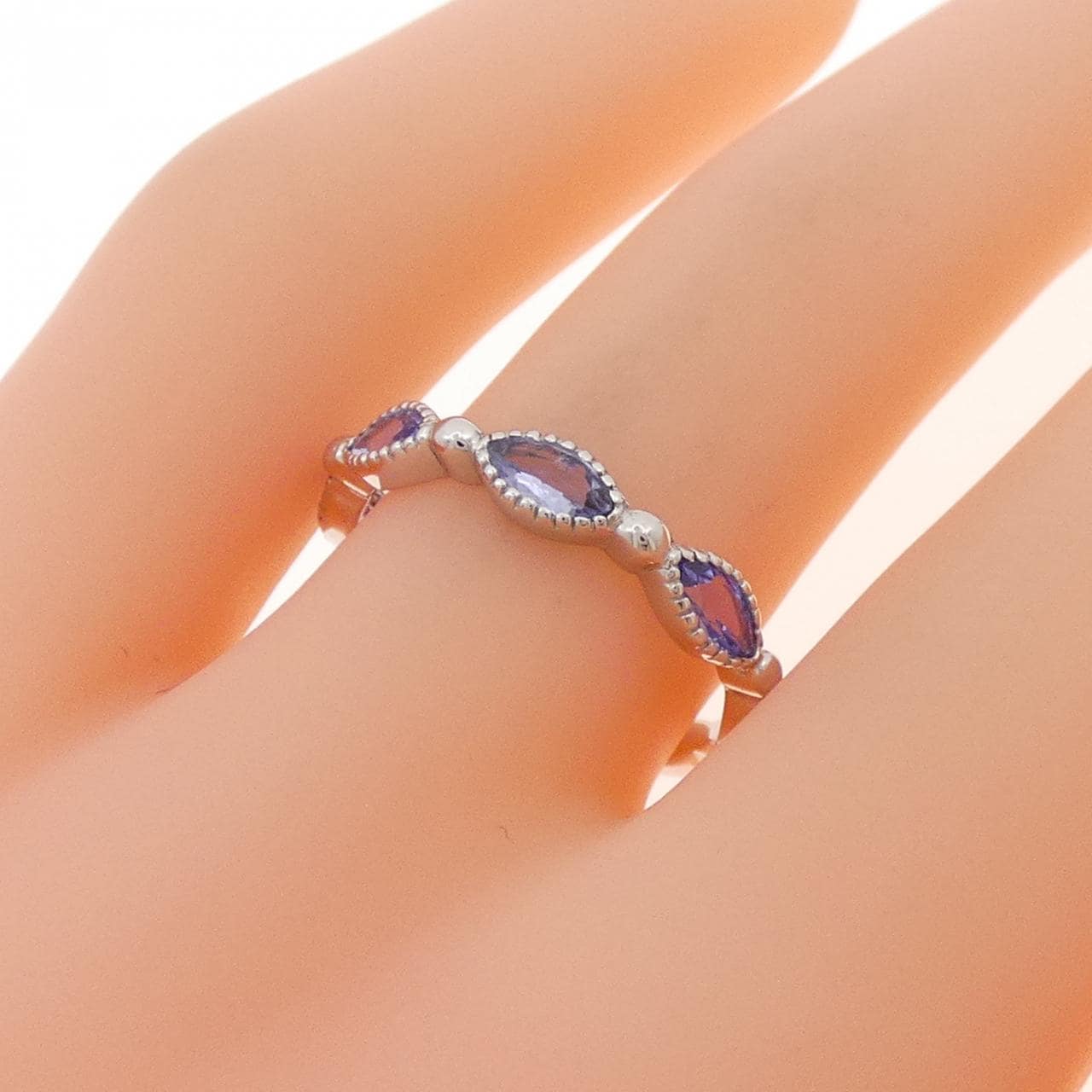 K18WG タンザナイト リング