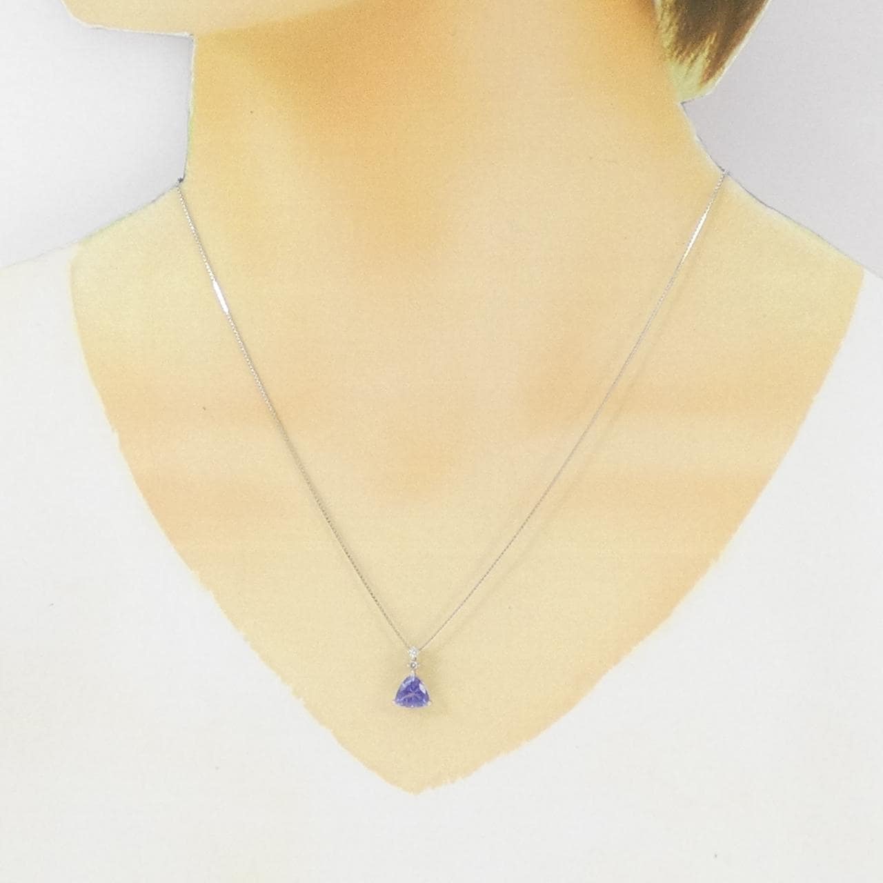 K18WG タンザナイト ネックレス 1.00CT