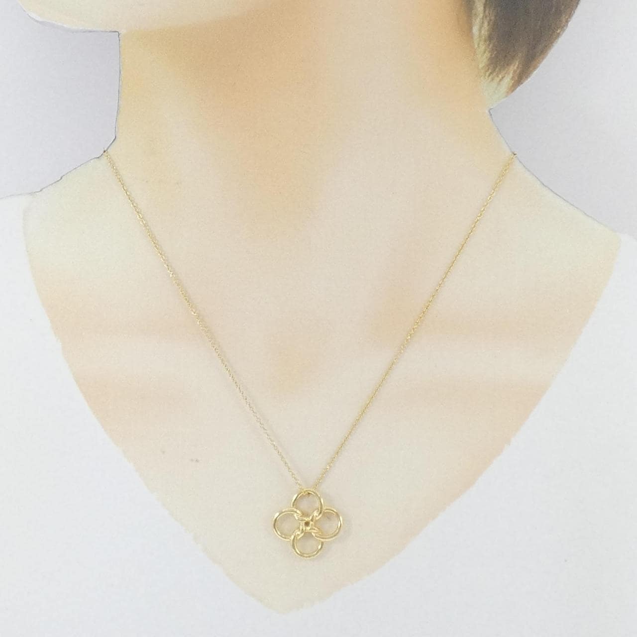 ティファニー クアドロフォリオ スモール ネックレス