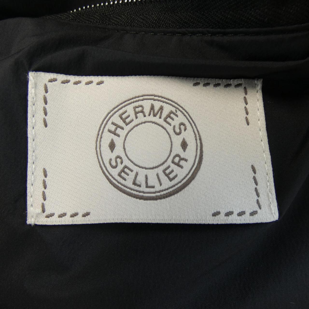 エルメス HERMES ピウミーノ　PIUMINO　SELLIER 800170E ダウンジャケット