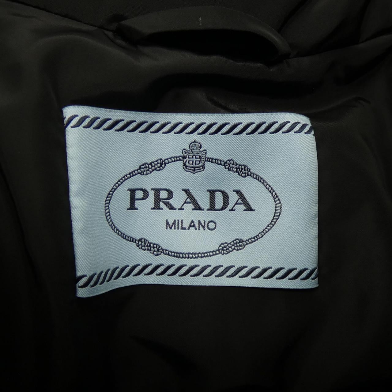 プラダ PRADA ダウンジャケット