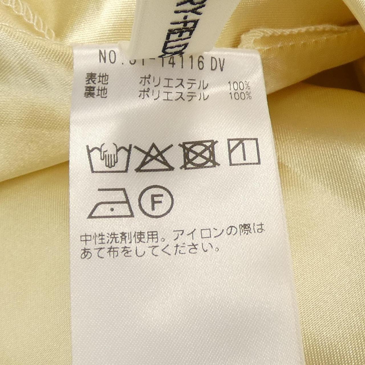 ストロベリーフィールズ STRAWBERRY FIELDS スカート