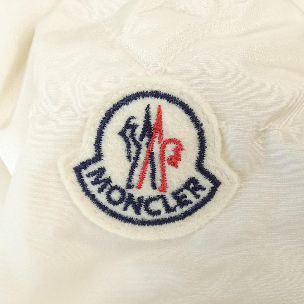モンクレール MONCLER ダウンジャケット