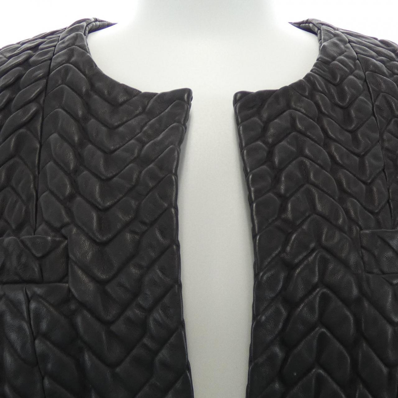 【ヴィンテージ】シャネル CHANEL P22125V01431 03A レザージャケット