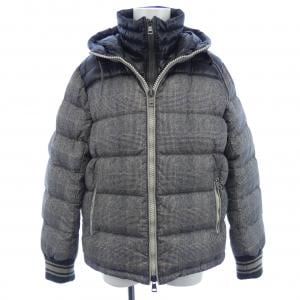 モンクレール MONCLER ダウンジャケット