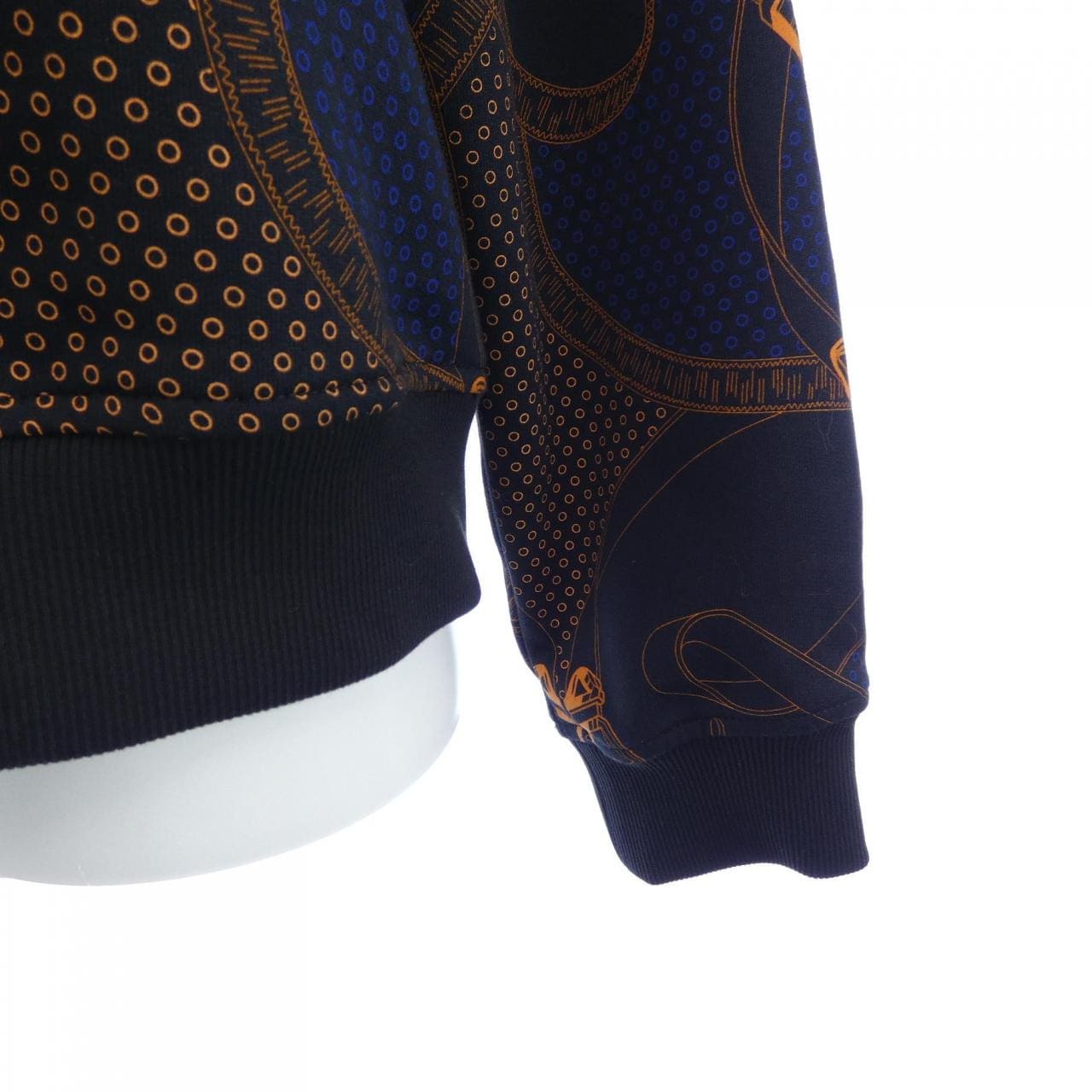 エルメス HERMES EPERON D'OR BANDANA 4H4646DC スウェット