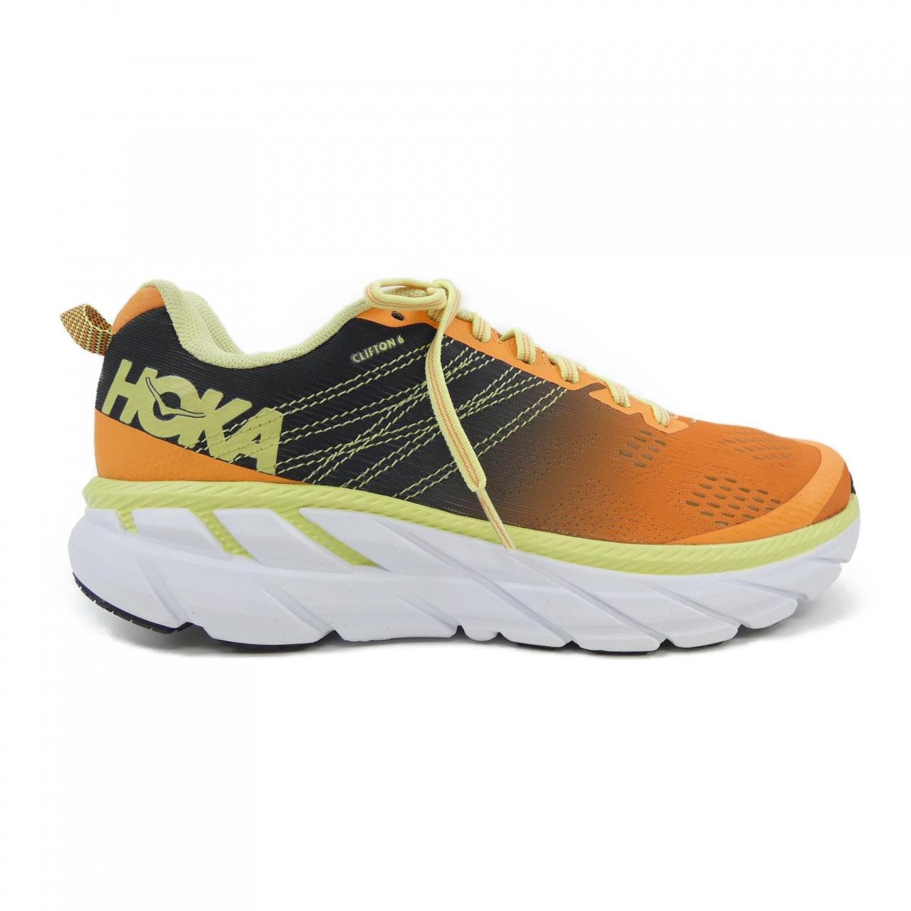 ホカオネオネ HOKA ONE ONE スニーカー