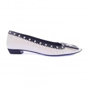 ロジェヴィヴィエ ROGER VIVIER パンプス