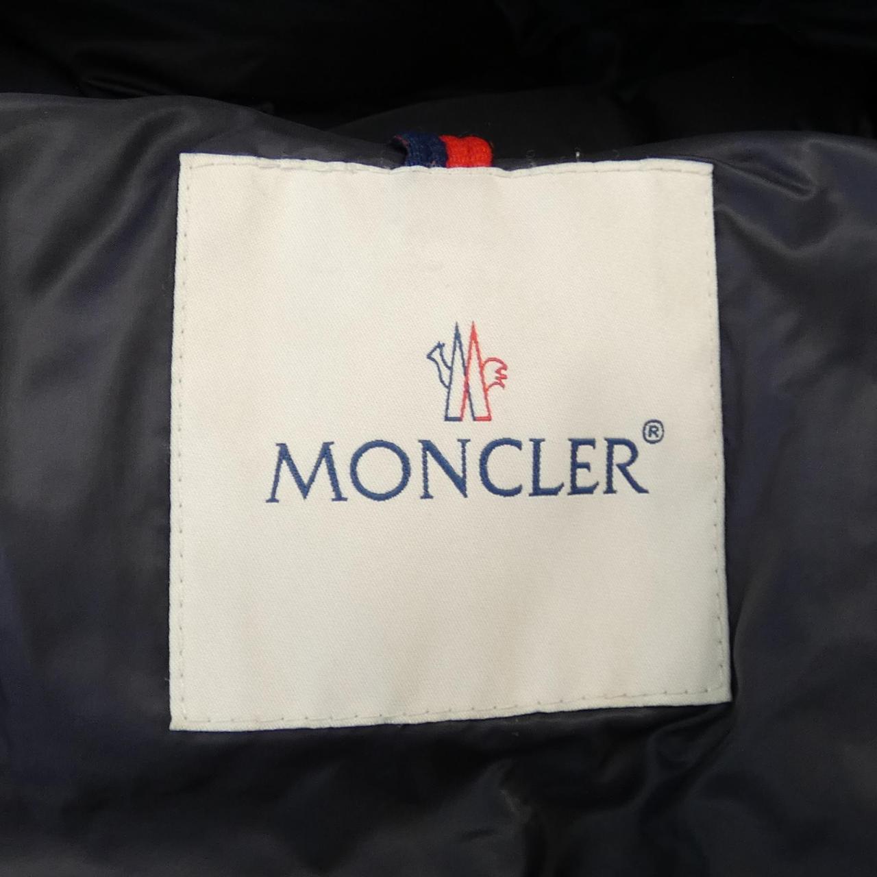 モンクレール MONCLER ダウンジャケット