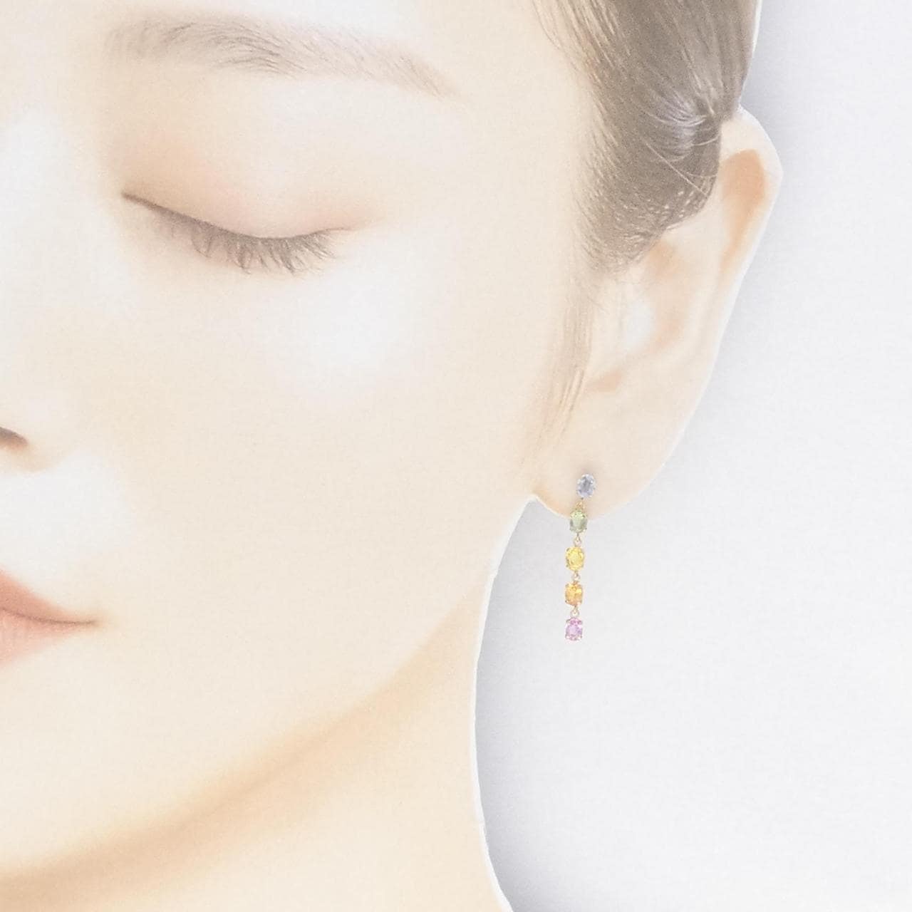 K18YG Sapphire Earrings 2.00CT