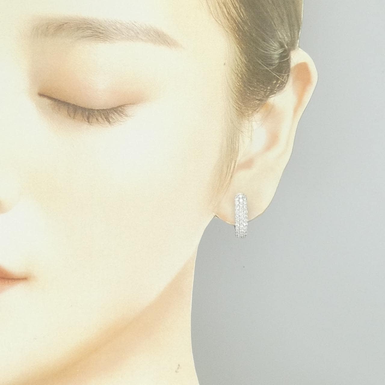 K18WG パヴェ ダイヤモンド ピアス/イヤリング 1.06CT