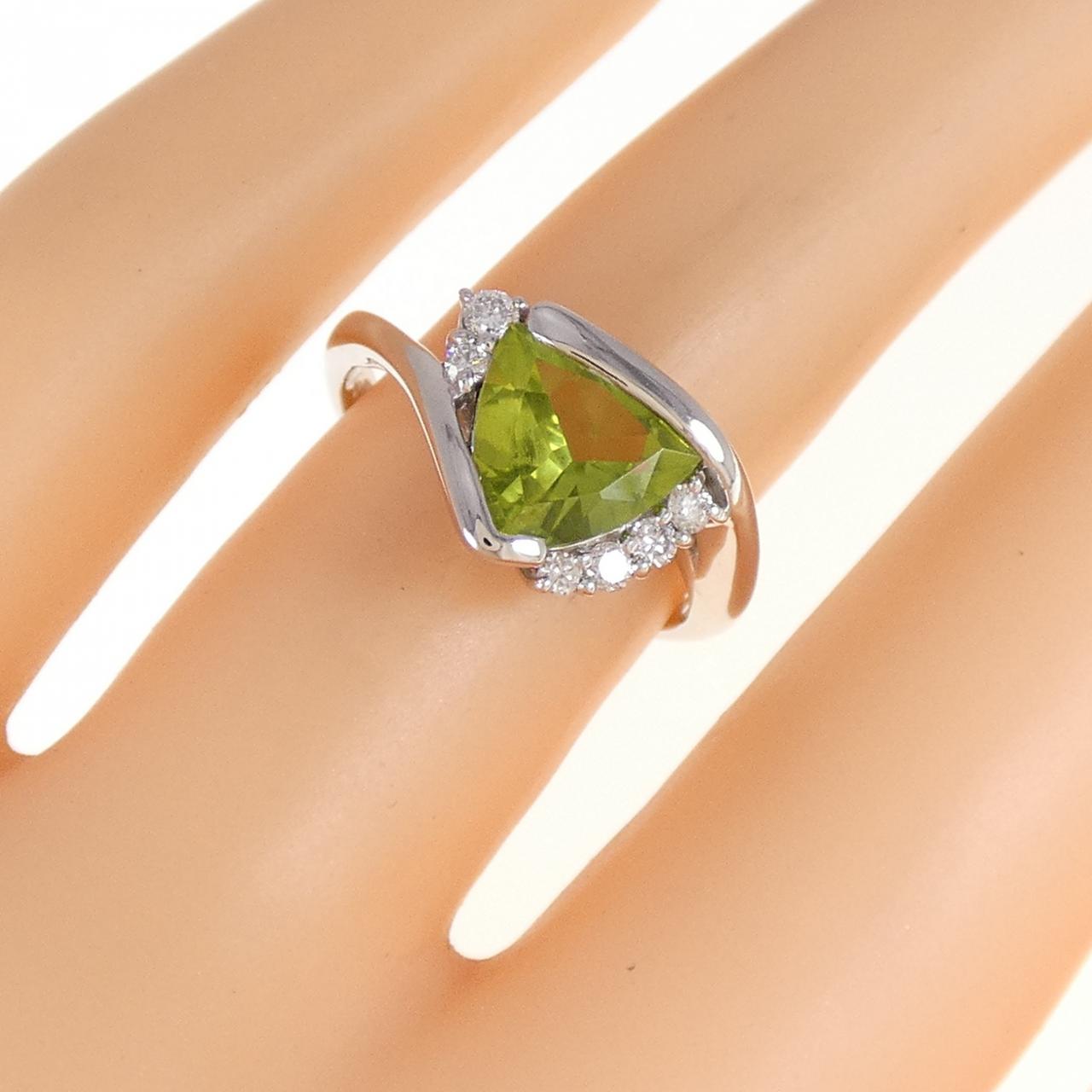 K18WG ペリドット リング 1.49CT