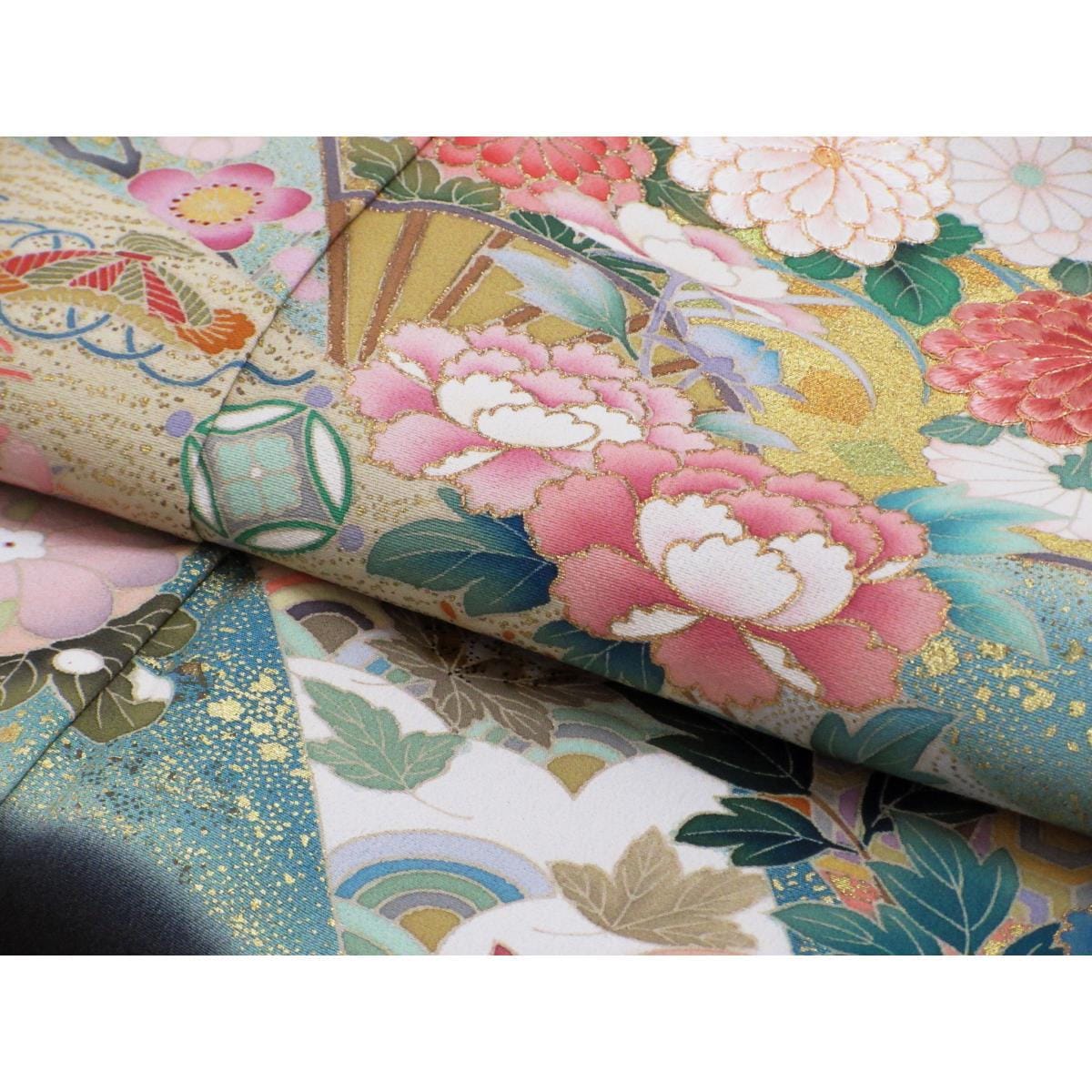 [Unused items] Kimono Kimono with Yuzen Gold and Embroidered Gradient Dyeing and Wisteria Pattern