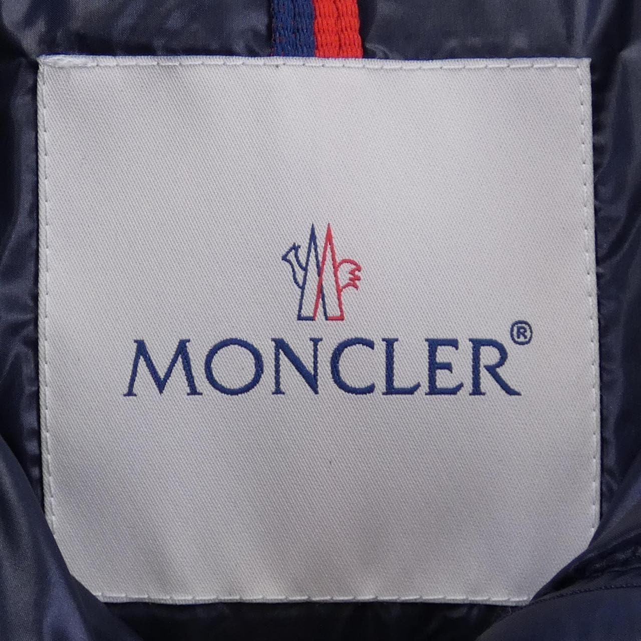 モンクレール MONCLER ダウンジャケット