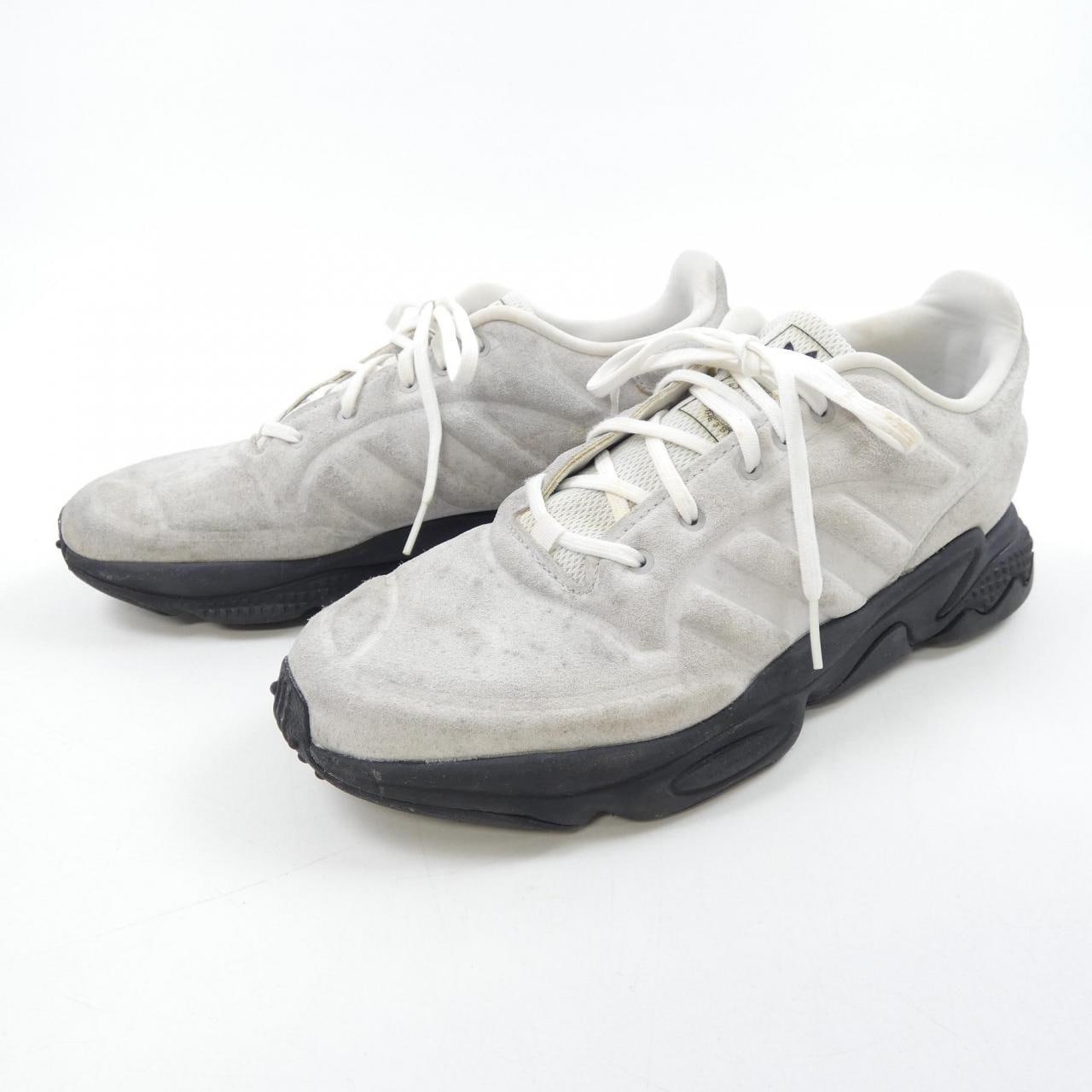 アディダス ADIDAS スニーカー