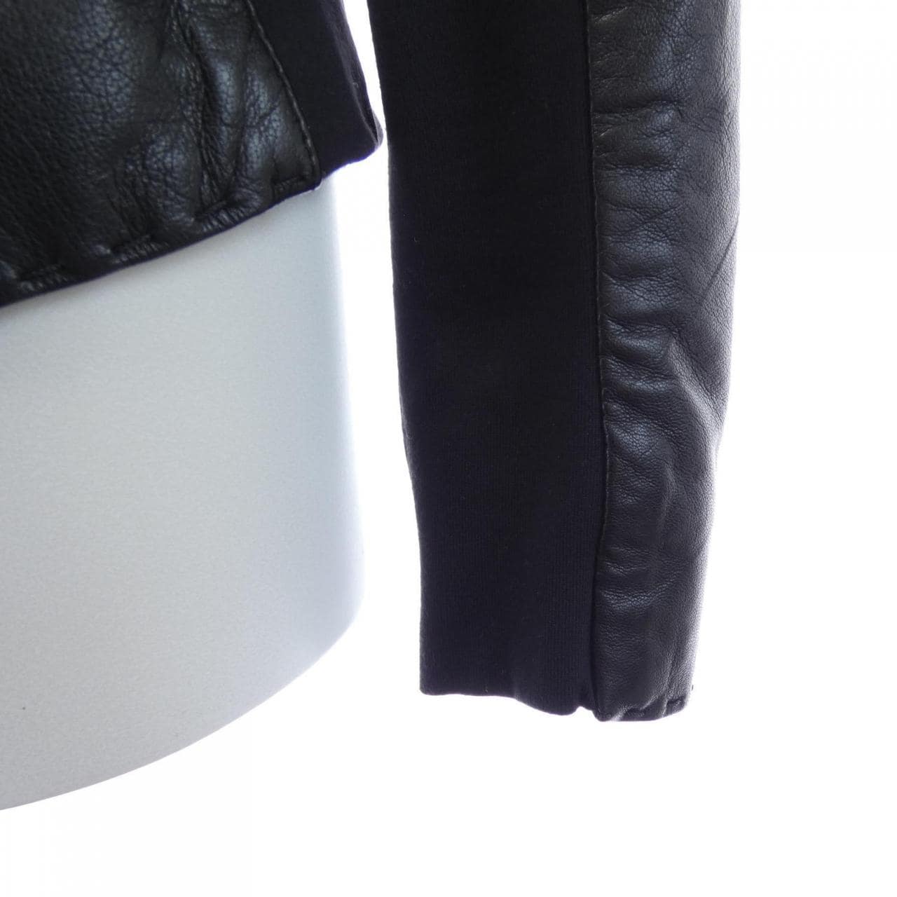 エンポリオアルマーニ EMPORIO ARMANI レザーライダースジャケット