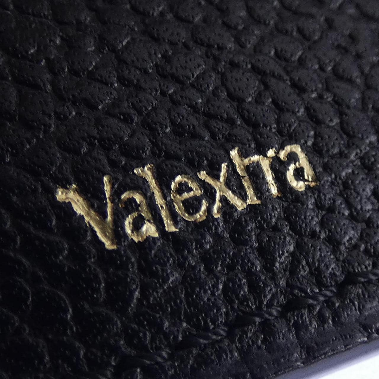 ヴァレクストラ VALEXTRA 小銭入れ付きコンパクト二つ折り3カード SGNL0006028LOCPS WALLET