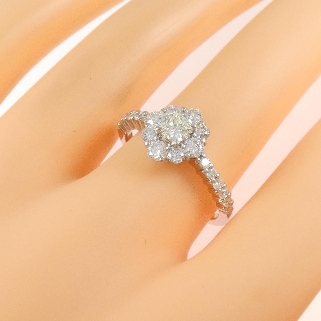 PT900 ダイヤモンド リング 0.289CT