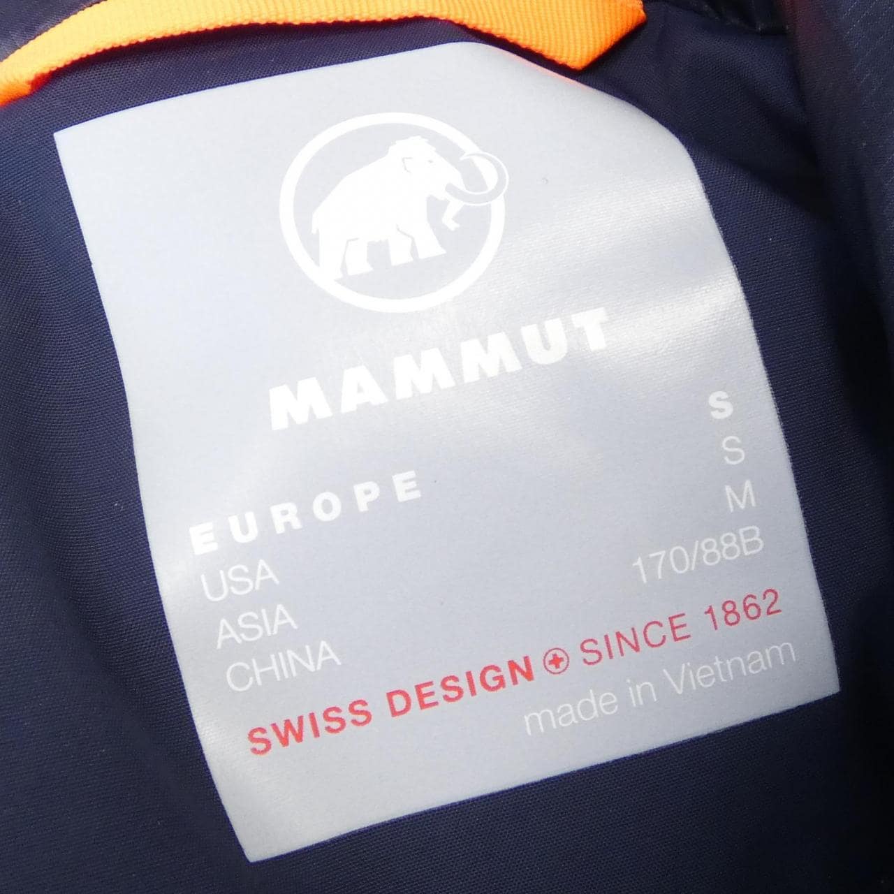 マムート MAMMUT ダウンジャケット