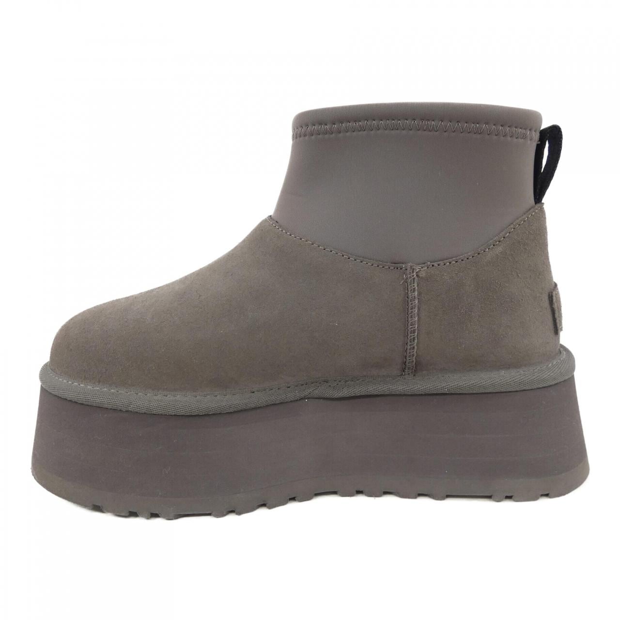 アグ UGG ブーツ