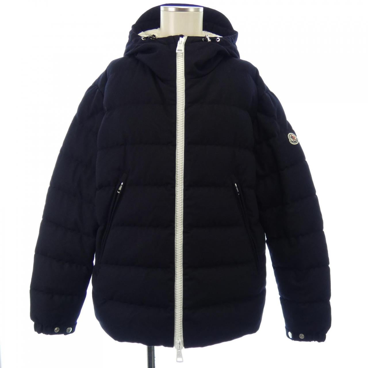 モンクレール MONCLER ダウンジャケット