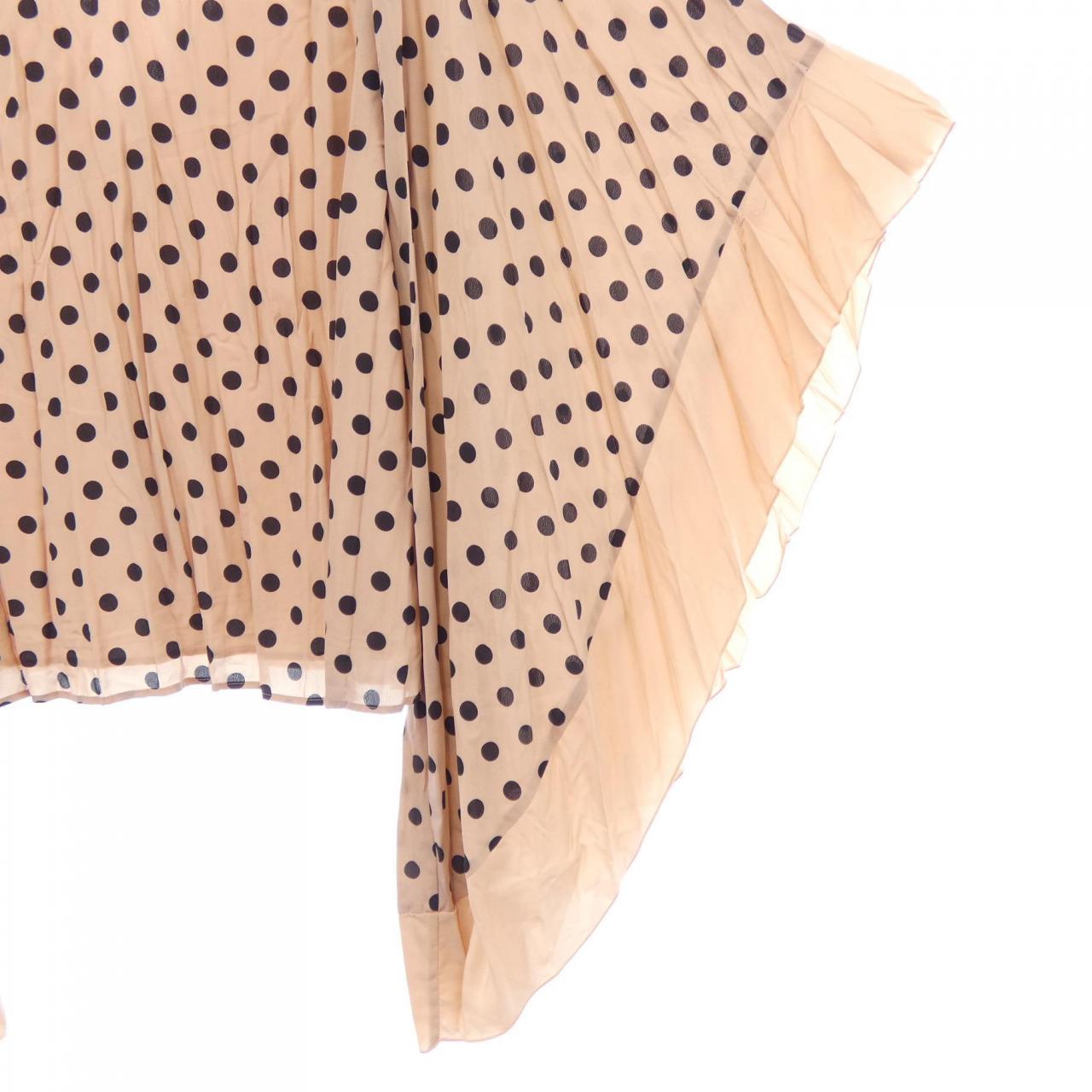 ザニューハウス THE NEWHOUSE トップス