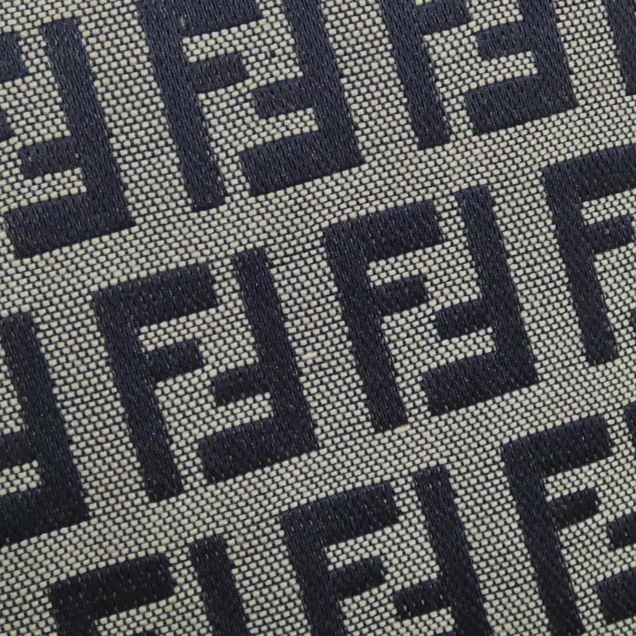 【ヴィンテージ】フェンディ マンマ バゲット 26325 ショルダーバッグ