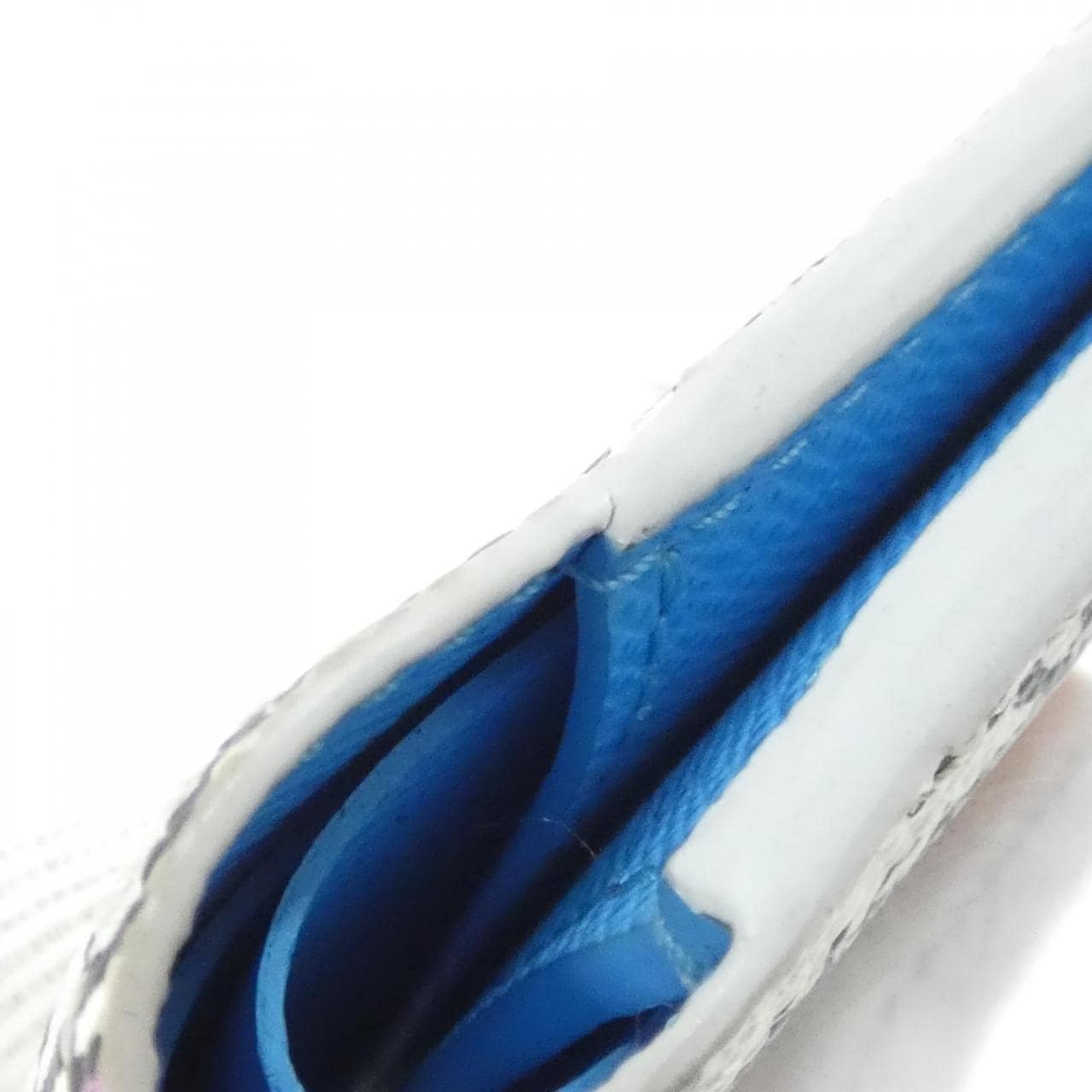 ルイヴィトン モノグラム コミック ポルトフォイユ ミュルティプル M82023 札入れ