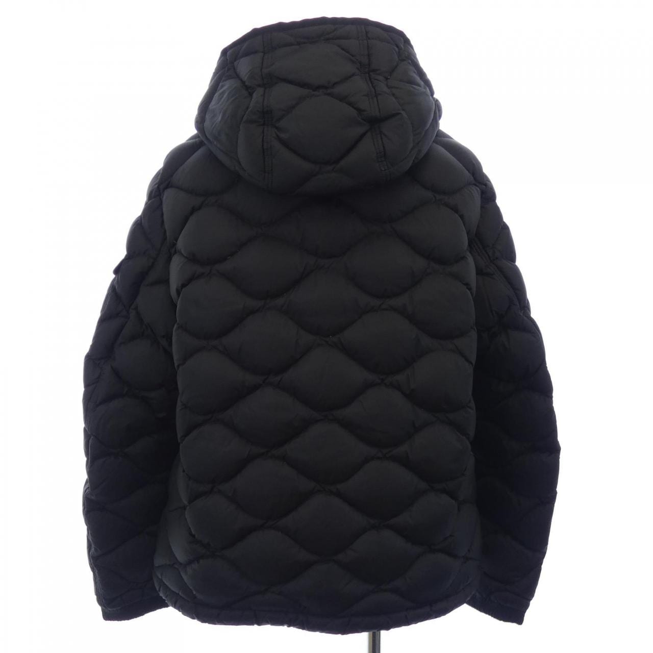 モンクレール MONCLER ダウンジャケット