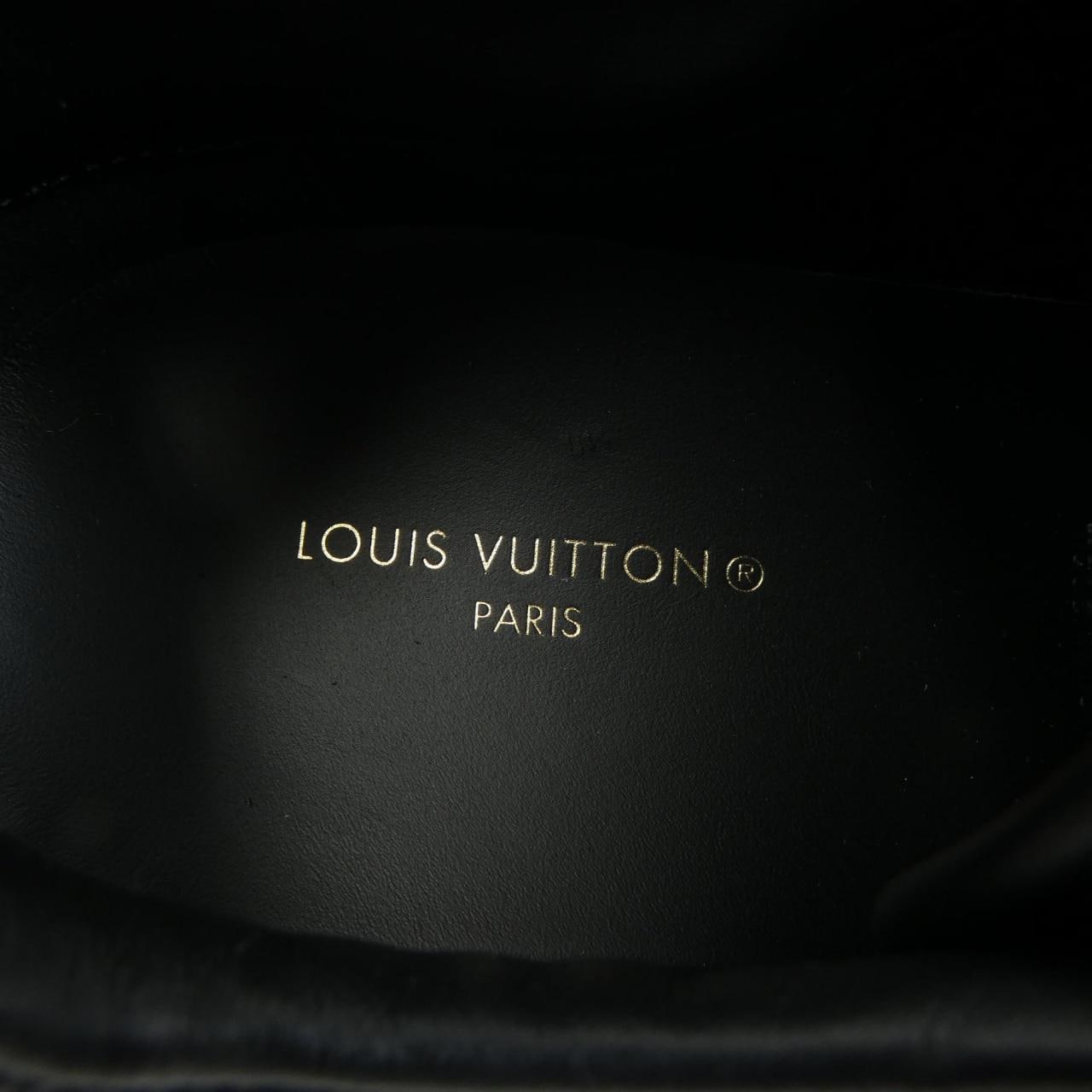 ルイヴィトン LOUIS VUITTON スニーカー