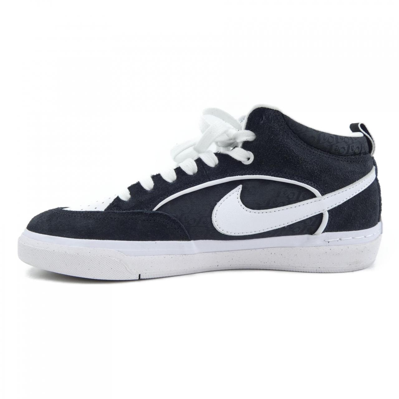 ナイキ NIKE スニーカー