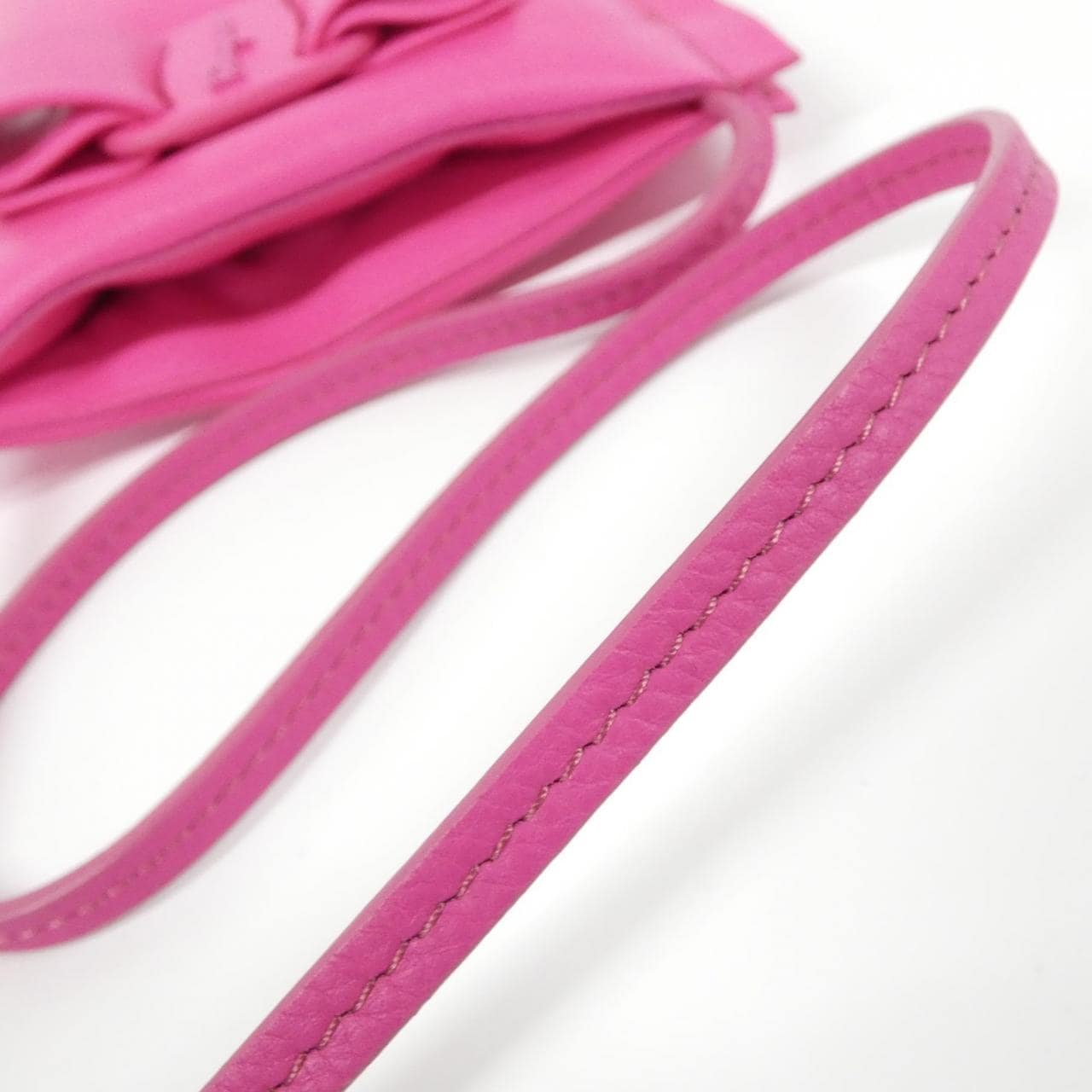 サルヴァトーレフェラガモ 22 0293 フォンケース