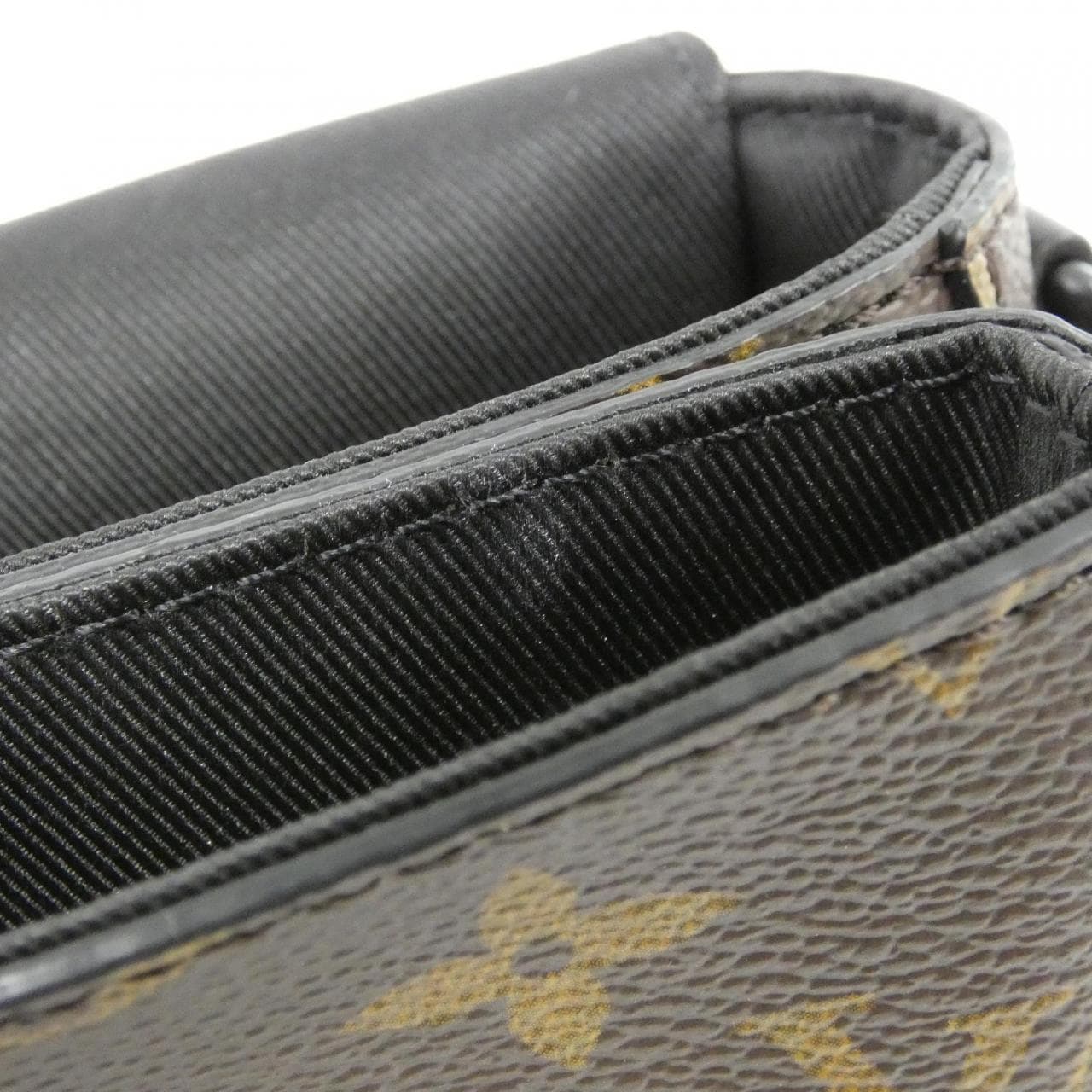 LOUIS VUITTON Monogram Macassar S Rock竖版可穿戴钱包 M81522 单肩包