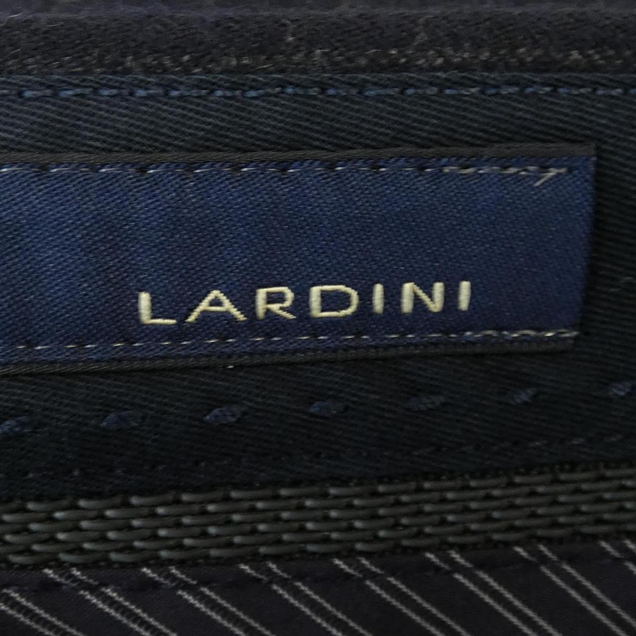 ラルディーニ LARDINI スーツ
