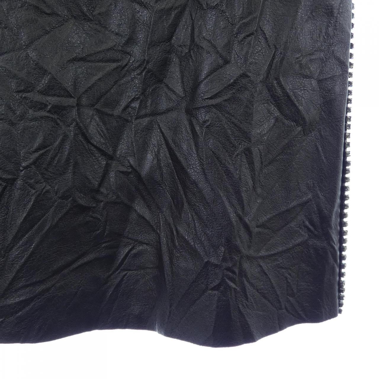 ヌメロヴェントゥーノ N°21 スカート