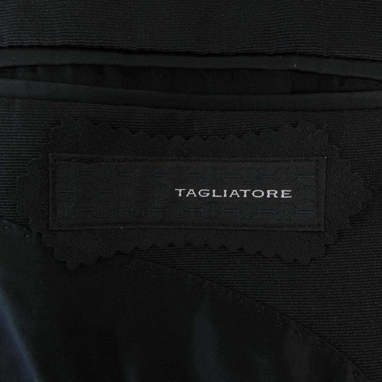 タリアトーレ TAGLIATORE ジャケット