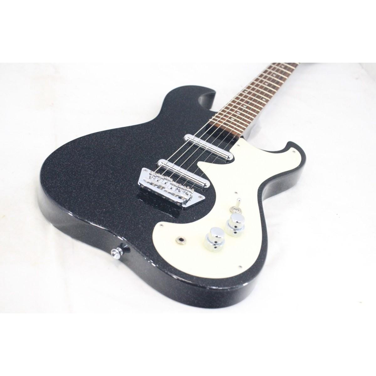 ＳＩＬＶＥＲＴＯＮＥ　１４４９
