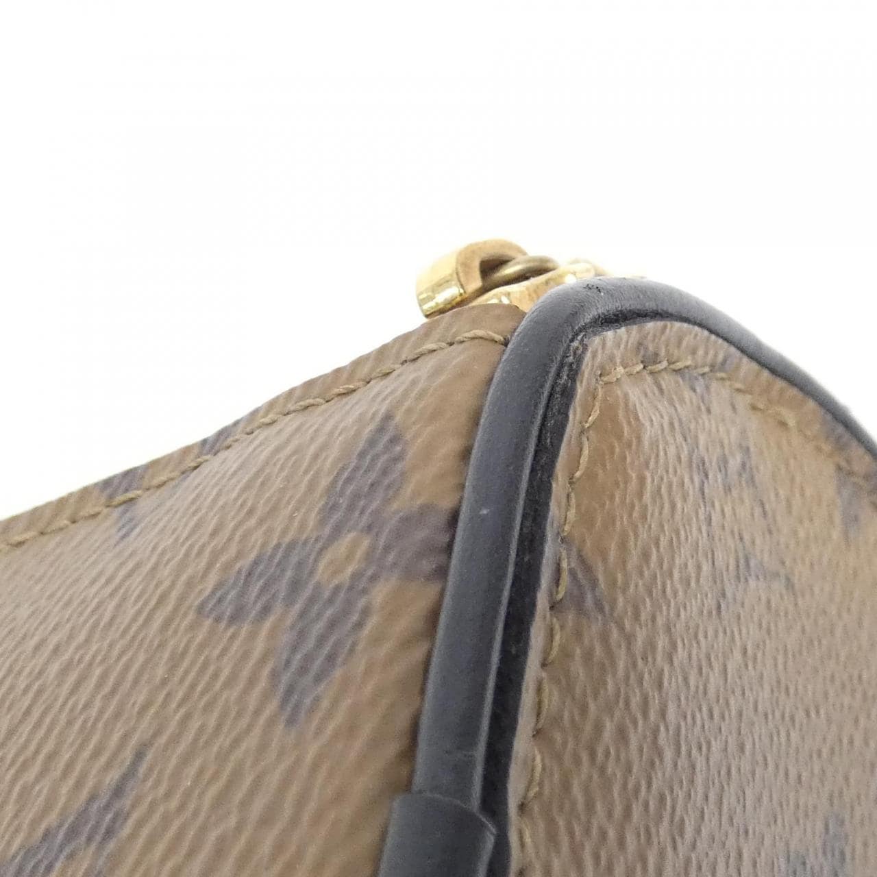 ルイヴィトン モノグラム リバース ミニ ボワット シャポー M68276 ショルダーバッグ