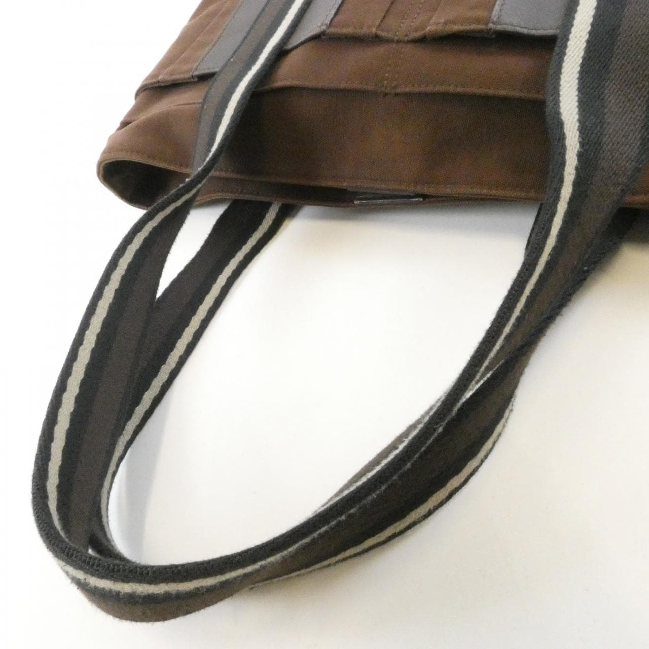 エルメス トロカ ホリゾンタル MM 049233CK バッグ