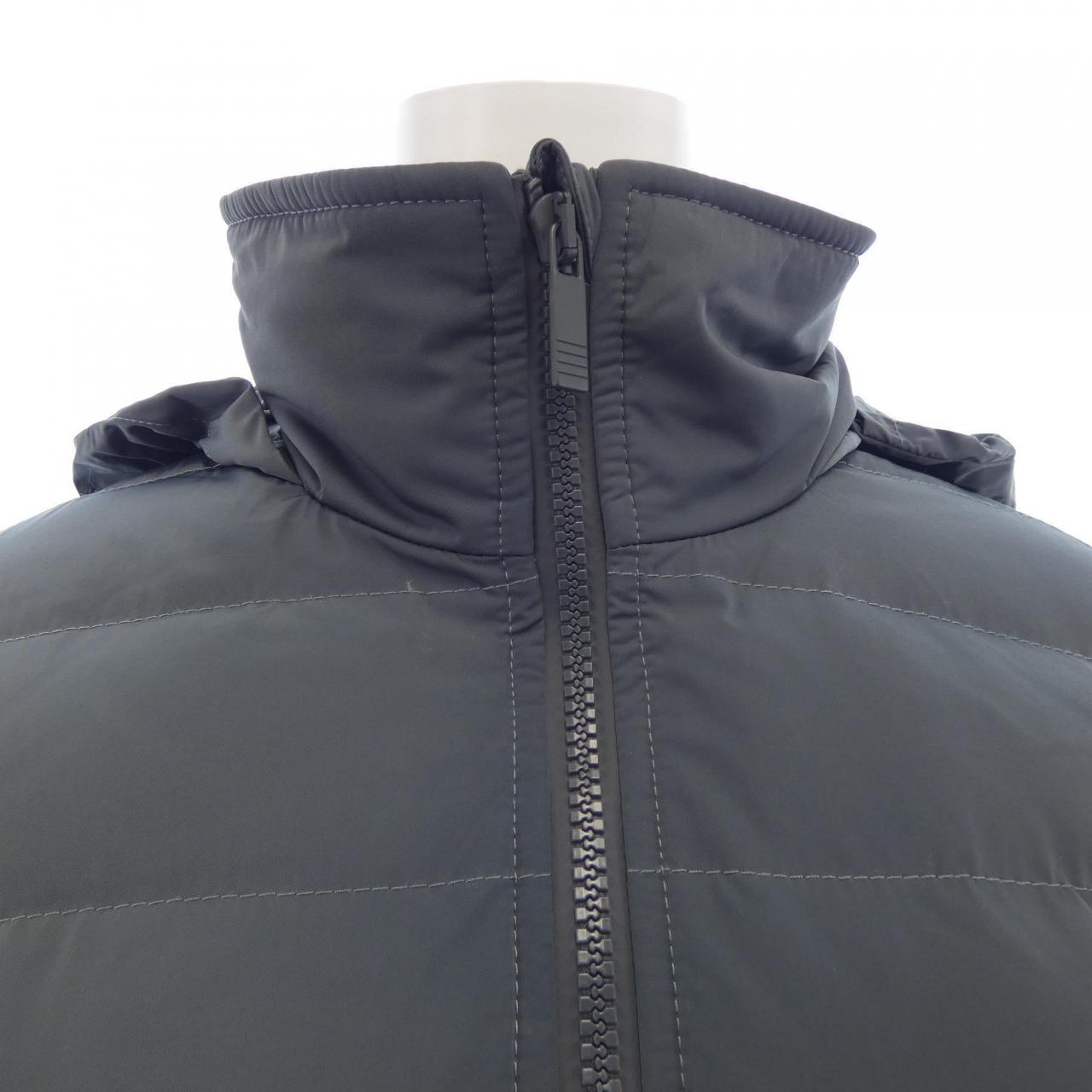 トムブラウン THOM BROWNE FBD048X ダウンジャケット