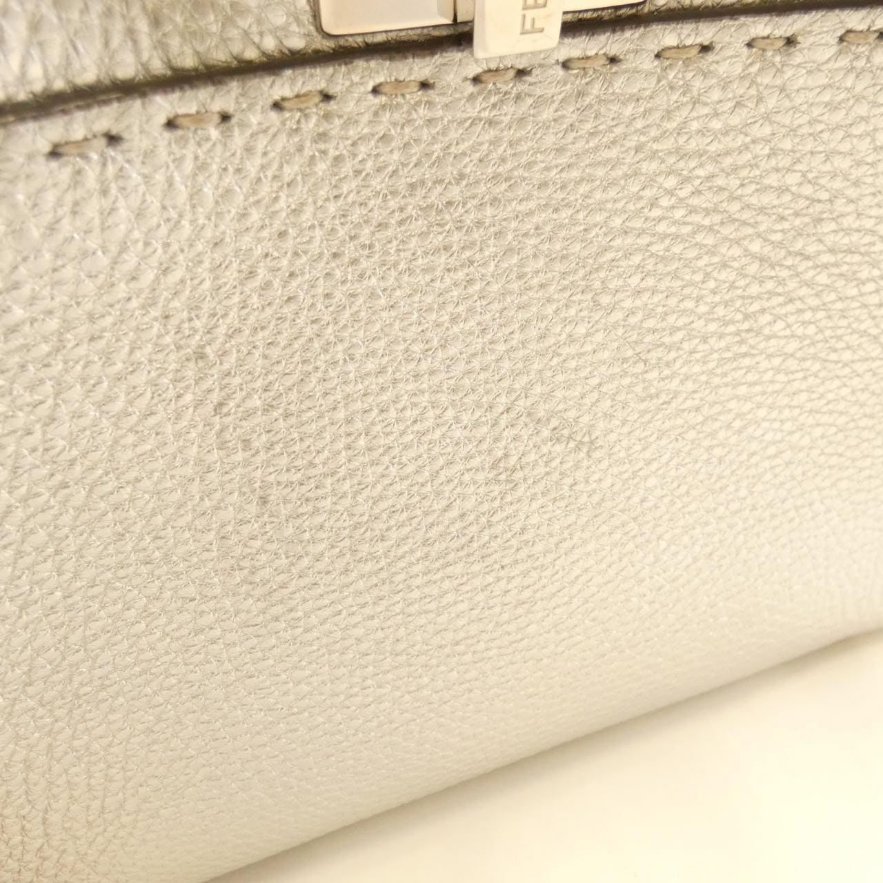 フェンディ SELLERIA ピーカブー ミニ 8BN244 5QG バッグ