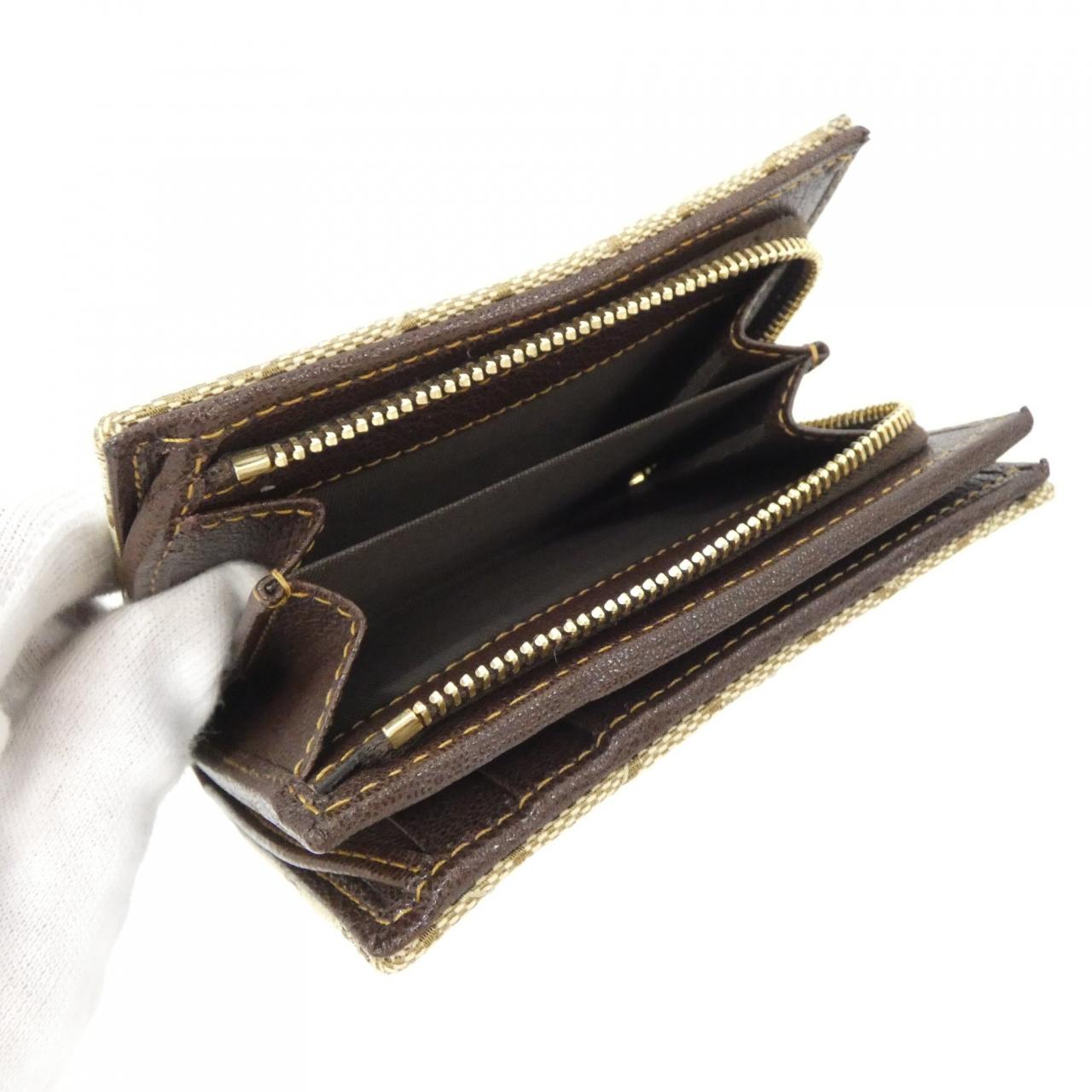 グッチ GG MARMONT 773427 FAF05 財布