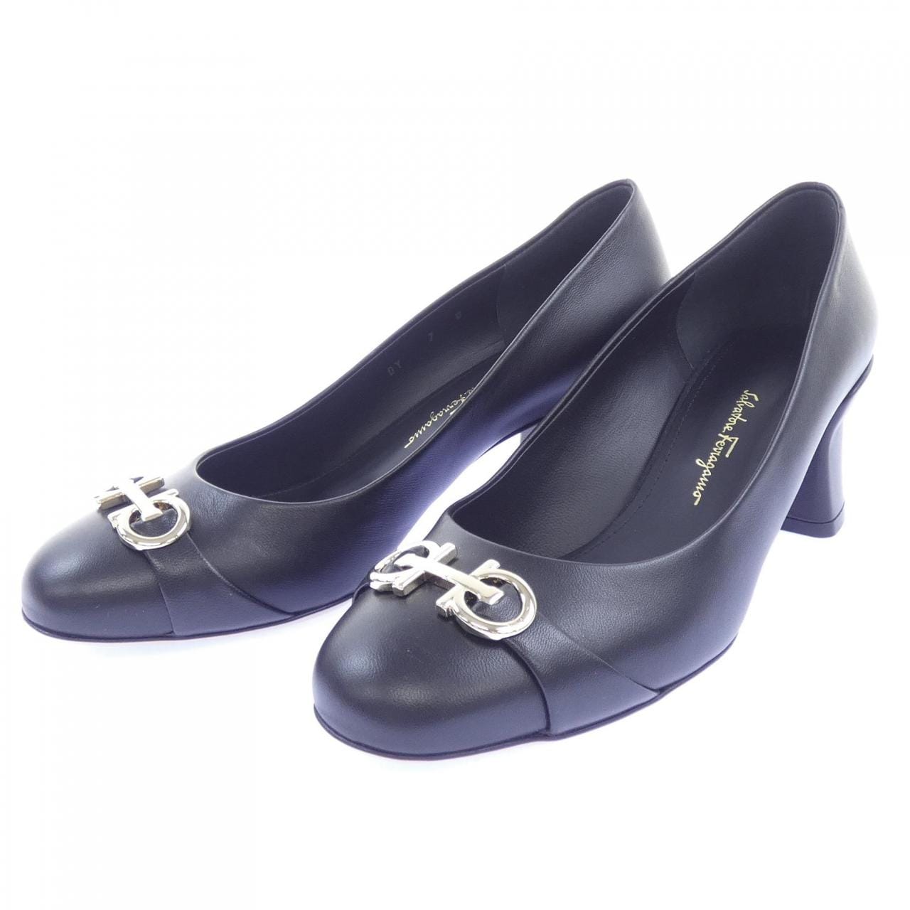 サルヴァトーレフェラガモ SALVATORE FERRAGAMO パンプス